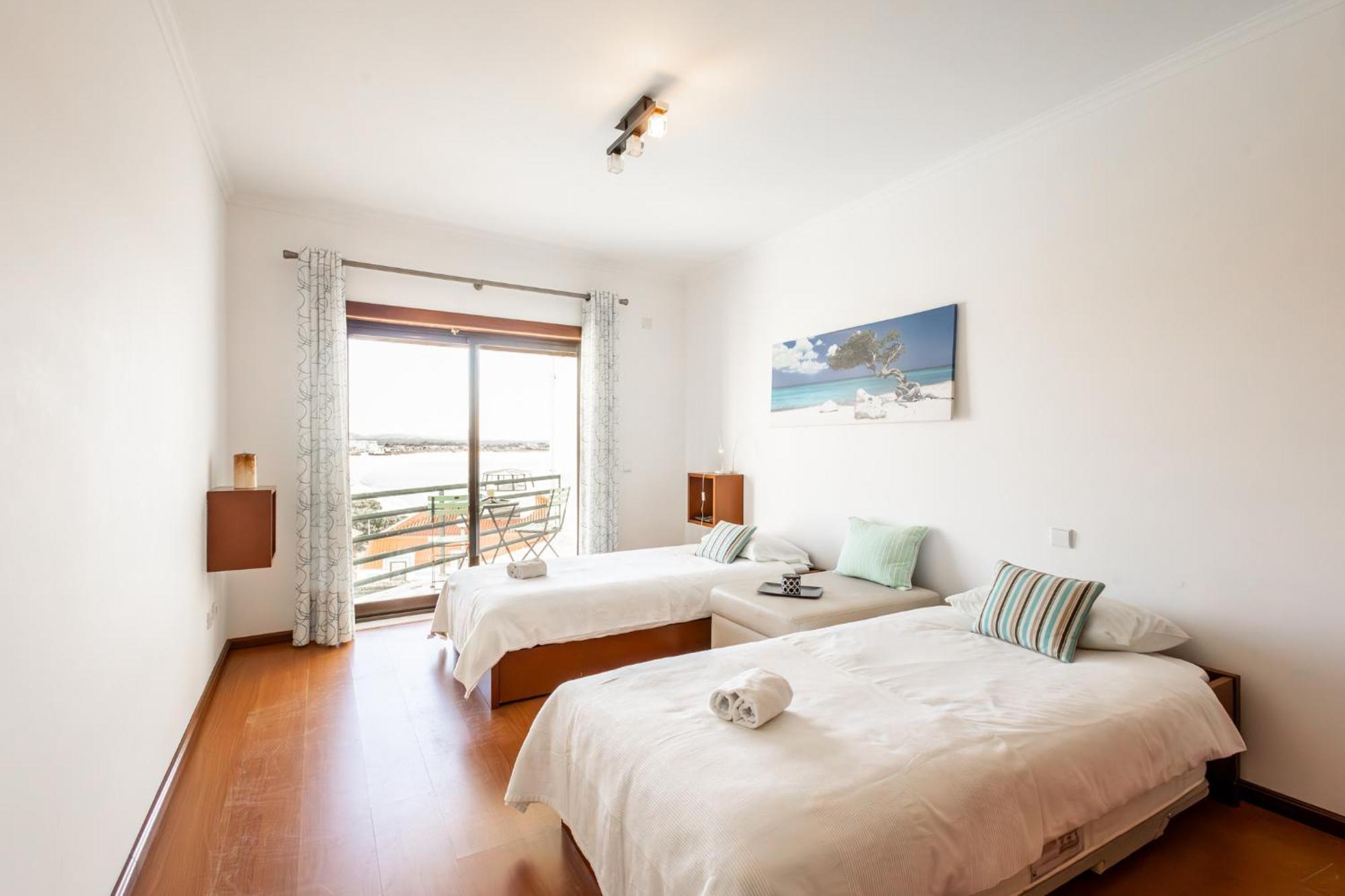 Paradise Com Vista Sobre A Baia เซามาร์ทินโญโดปอร์โต ภายนอก รูปภาพ